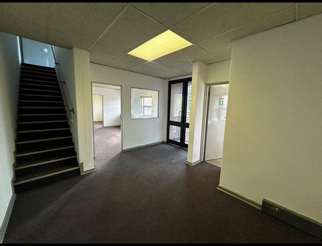 470M² WAREHOUSE TO LET IN EASTGATE